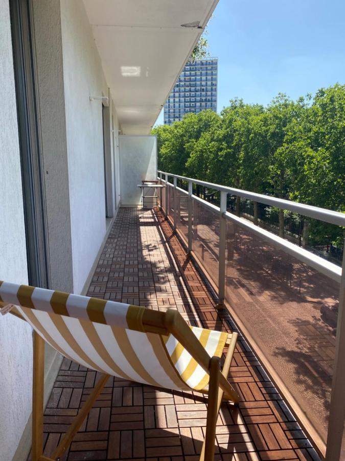 Luxury La Vie En Rose Jacuzzi Terrasse Parking Parigi